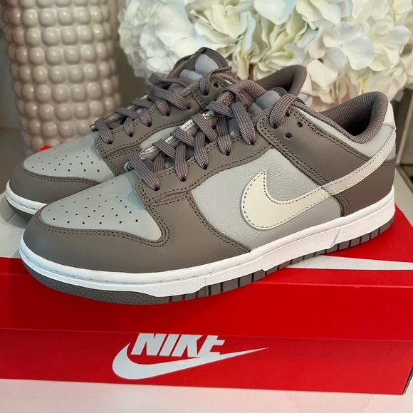 Nike Dunk Low Moon Fossil Size 8W | 6.5M FD0792-001 Authentic NIB read - Picture 3 of 16